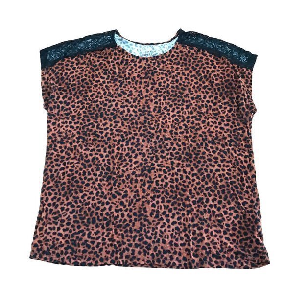Torrid Womens Plus 2x Super Soft Animal Print Lace Inset Dolman Tee - Picture 4 of 7